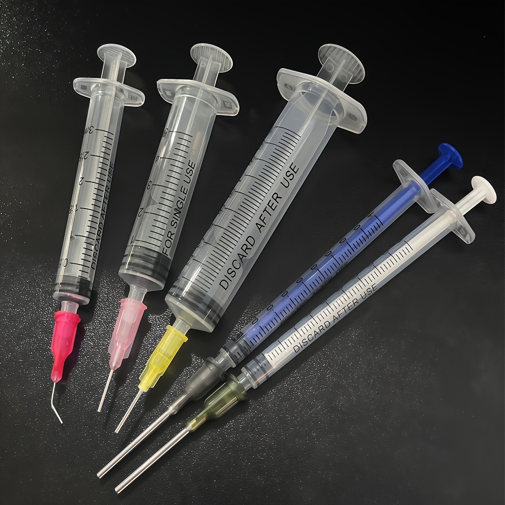 Lab Equipment - Zestaw precyzyjnych strzykawek laboratoryjnych z różnymi